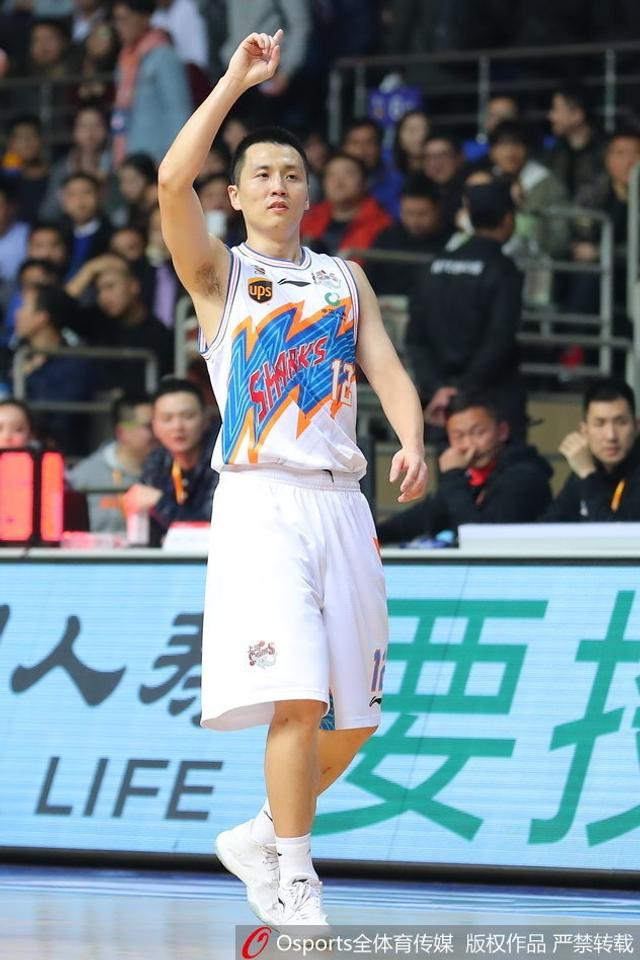 江苏豪取五连胜，稳坐积分榜第三的简单介绍